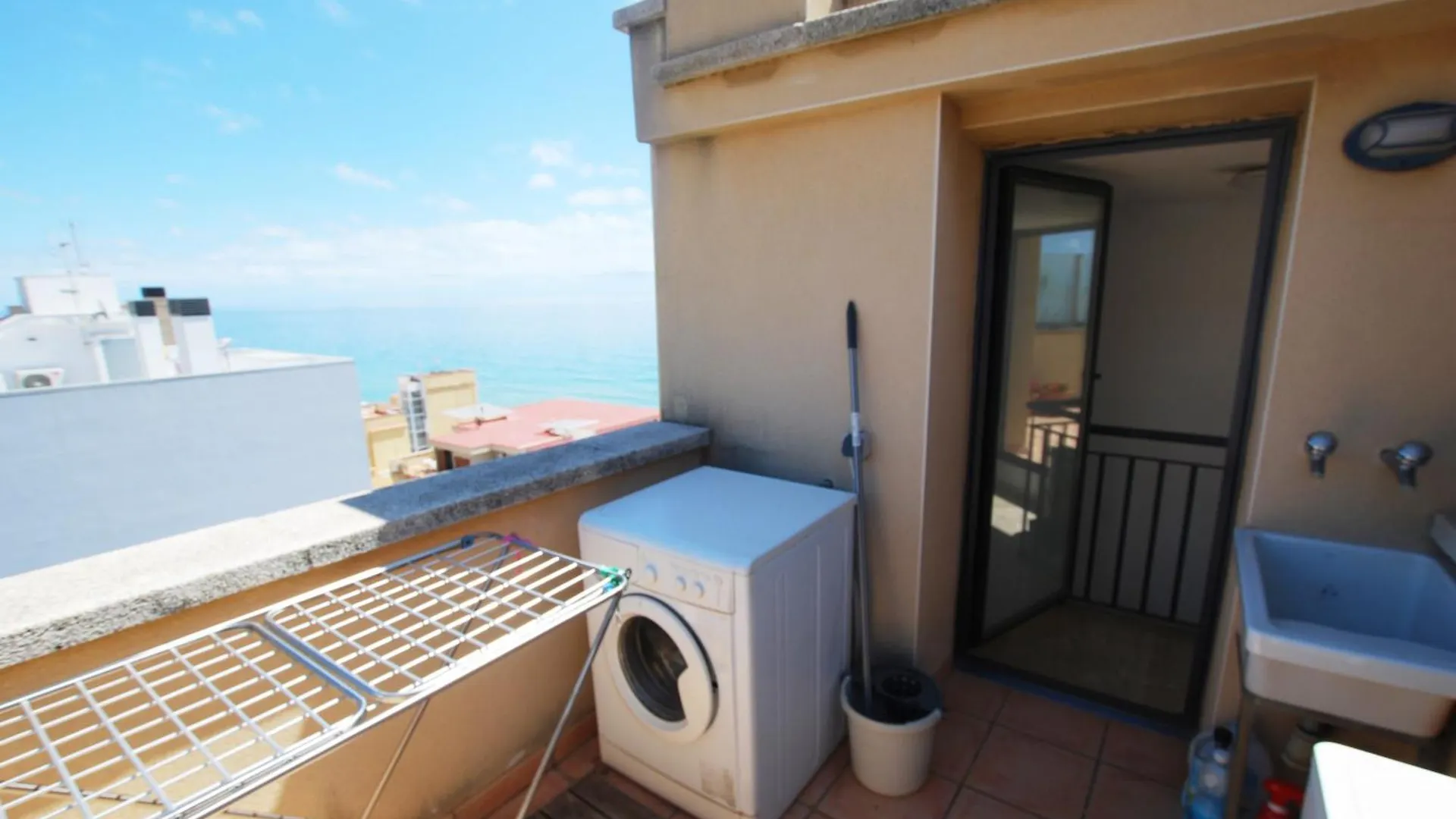 Waves And Sky Apartamento Montgat